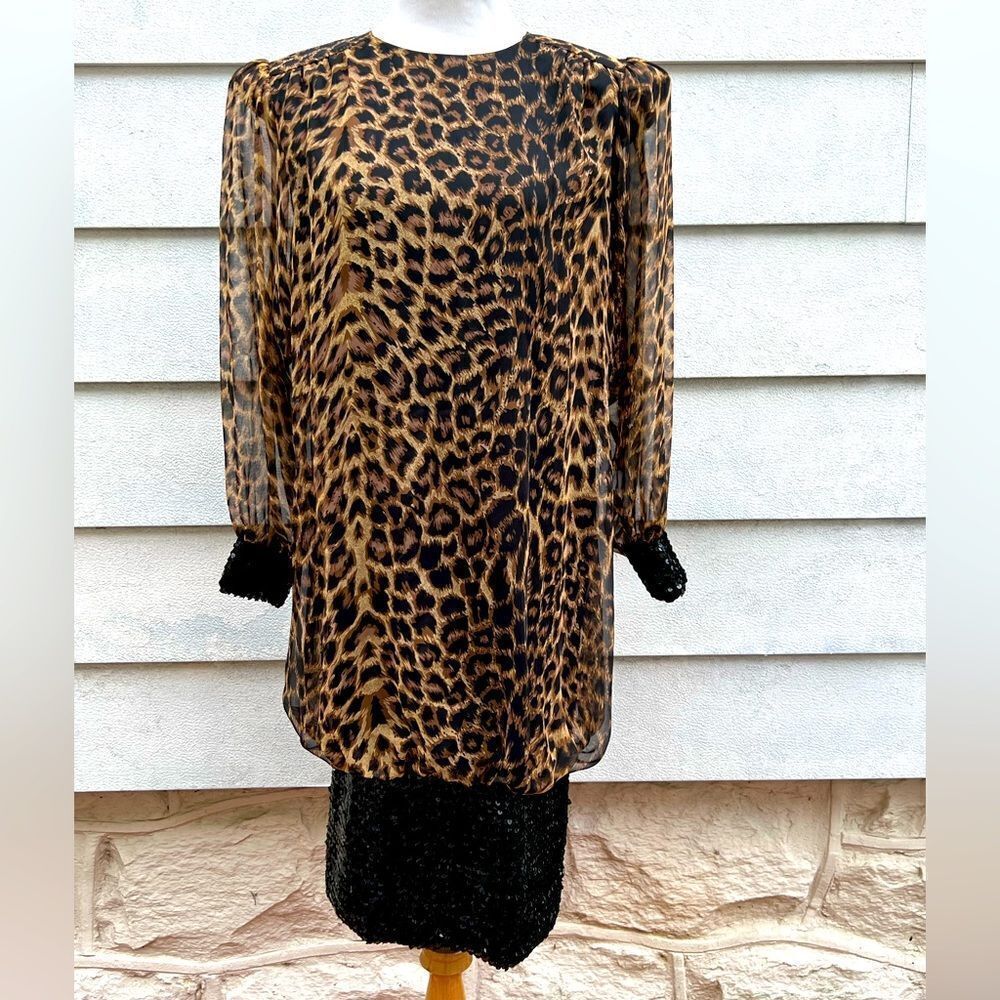 ***Chez California Vintage Tandy Cheetah Printed Dress Sequins Hem/Cuff (D)